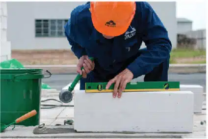 xay-gach-sieu-nhe-tai-Binh-Duong-don-vi-cung-cung-uy-tin-gia-tot